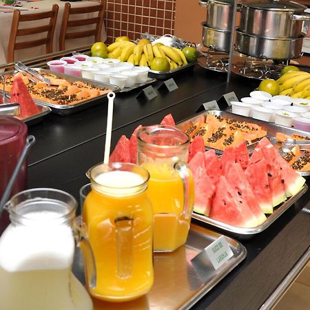 Hotel Carolina Plaza Uberaba Extérieur photo