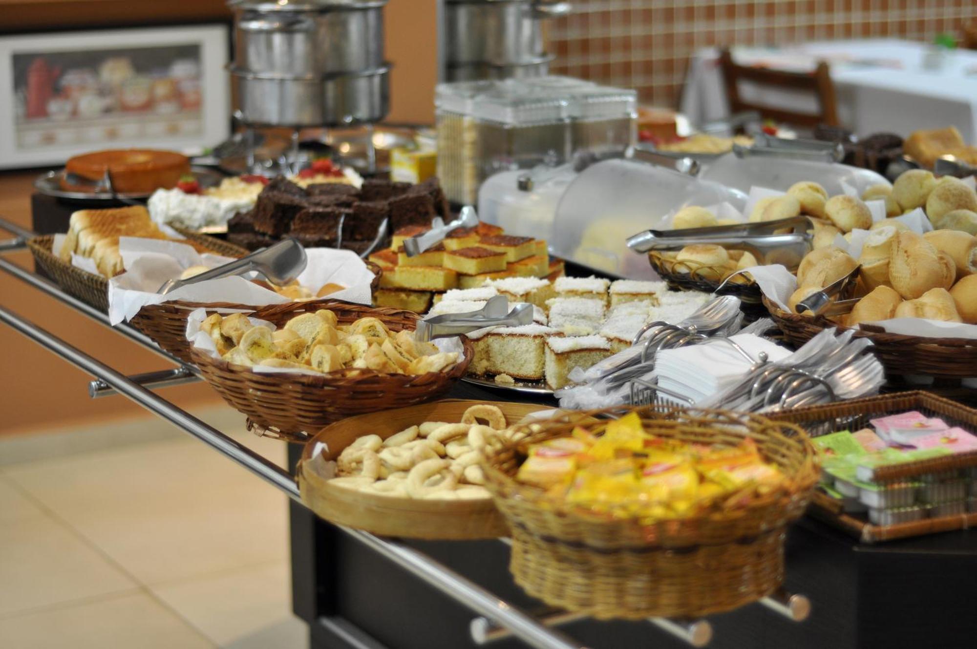 Hotel Carolina Plaza Uberaba Extérieur photo