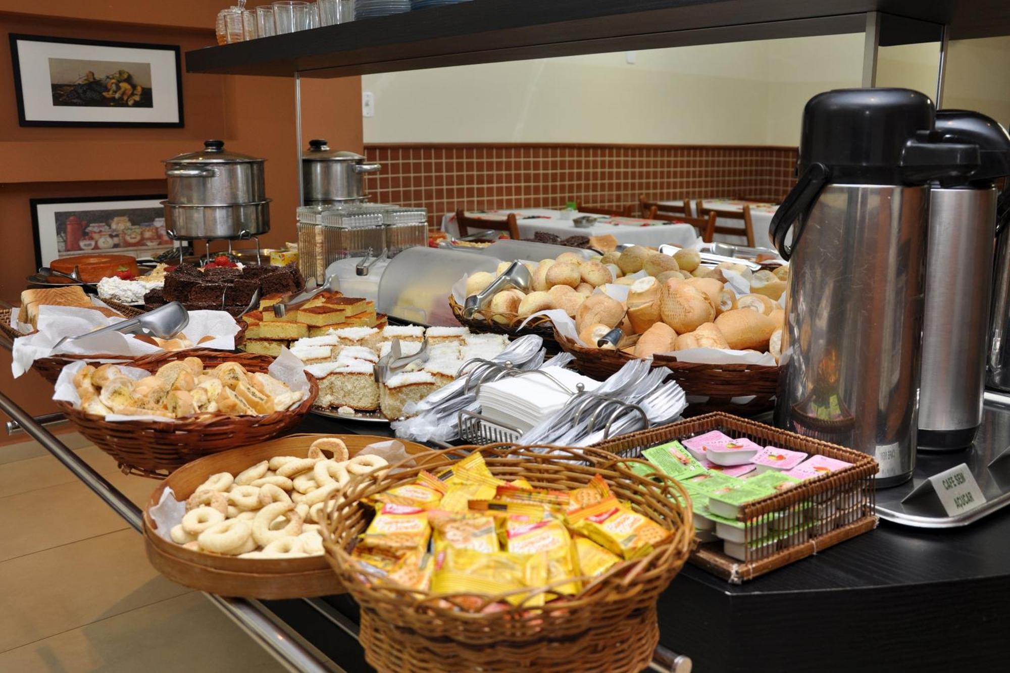 Hotel Carolina Plaza Uberaba Extérieur photo