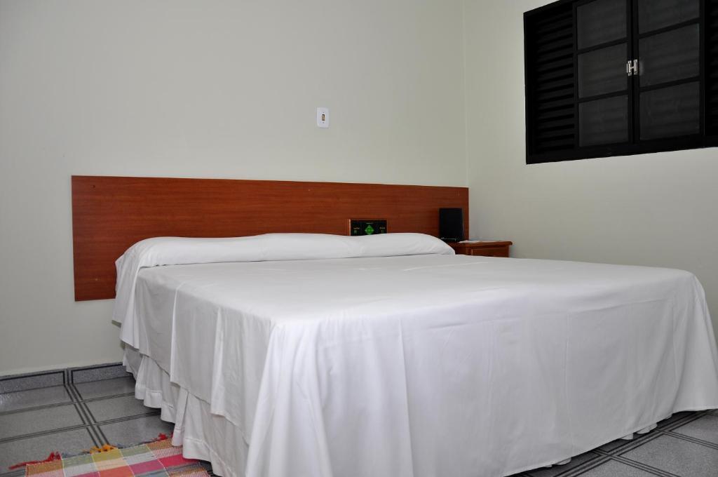 Hotel Carolina Plaza Uberaba Extérieur photo